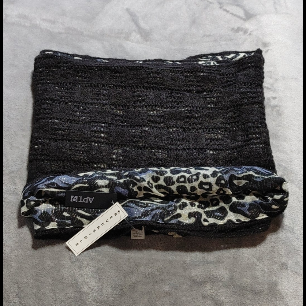 NWT Apt. 9 Reversible Infinity Scarf